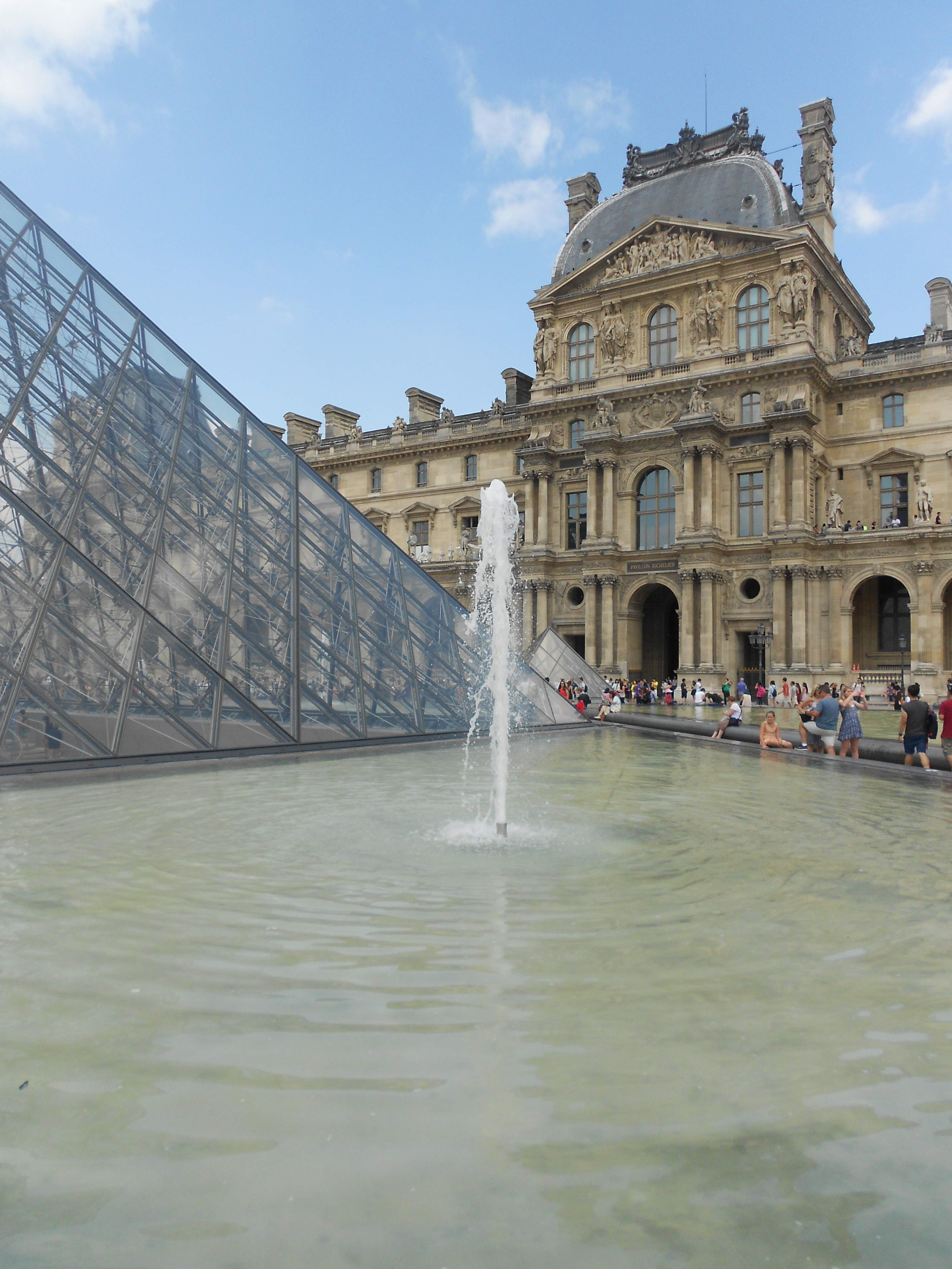 muzeum Louvre