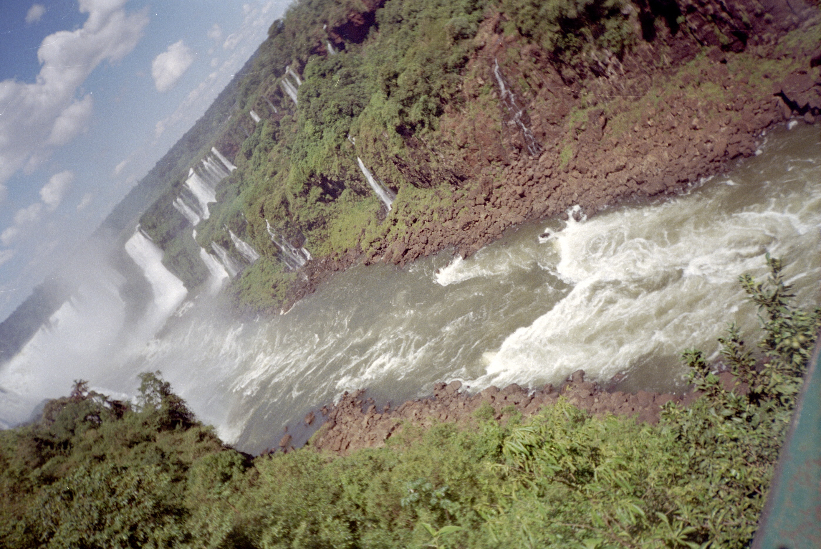 část vodopádu na řece Iguazu